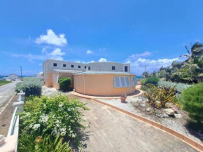 Oceanfront apartment in Oistins!